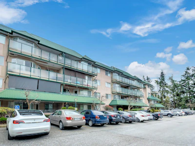 216-2962 Trethewey Street - 4