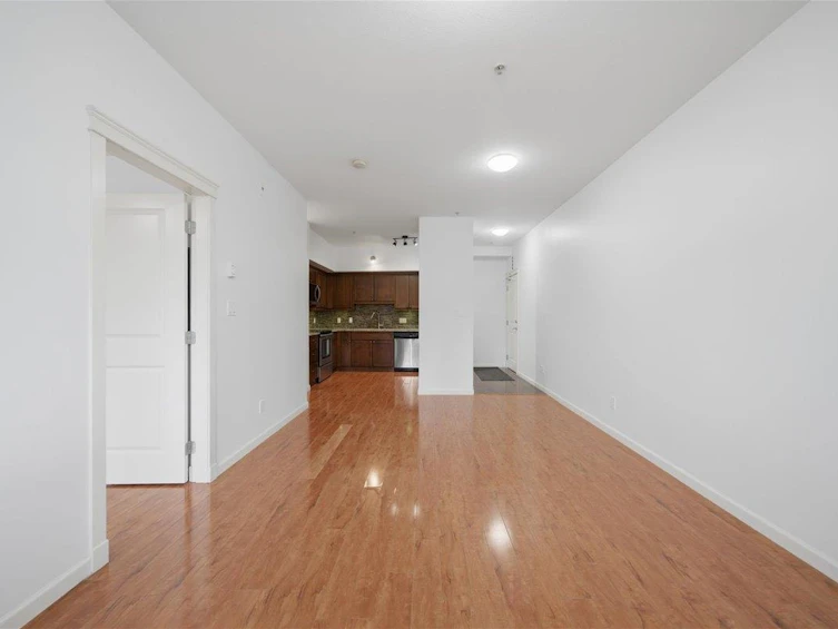 307-22858 Lougheed Highway, Maple Ridge, BC, V2X 2V6 - 5