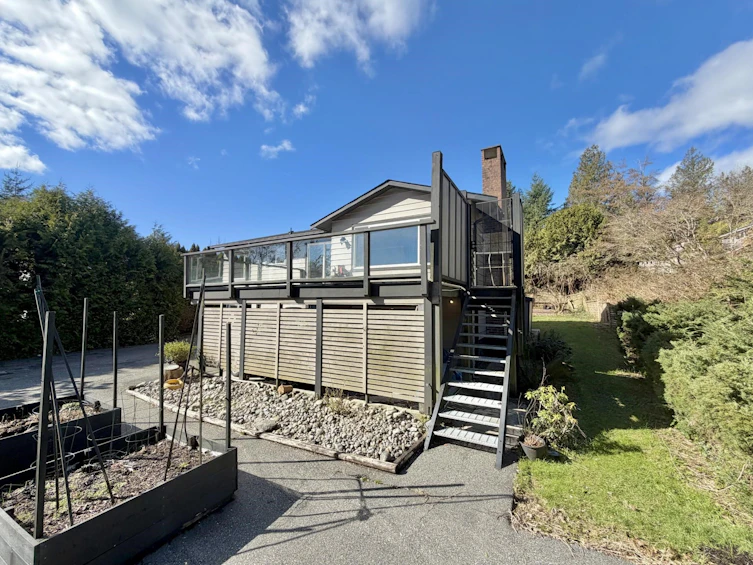 682 Crucil Road, Gibsons, BC, V0N 1V9 - 32