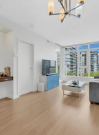 1009 7373 Westminster Highway