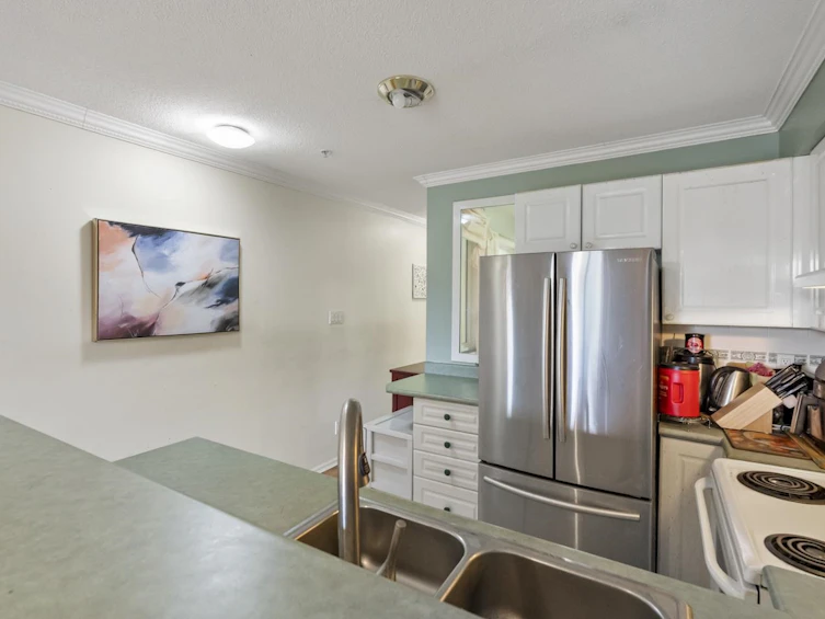 202-868 Kingsway Way, Vancouver, BC, V5V 3C3 - 8