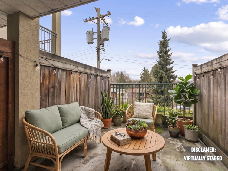 202-868 Kingsway Way, Vancouver, BC, V5V 3C3