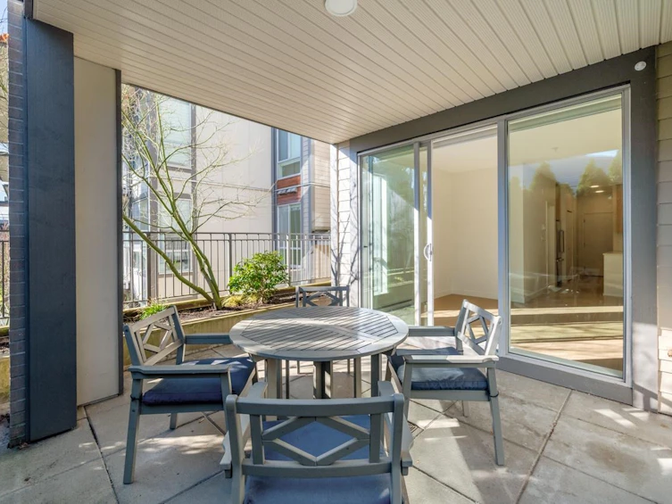 215-5460 Broadway, Burnaby, BC, V5B 0B4 - 19