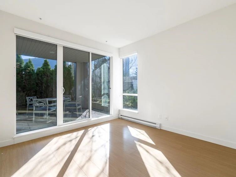 215-5460 Broadway, Burnaby, BC, V5B 0B4 - 8