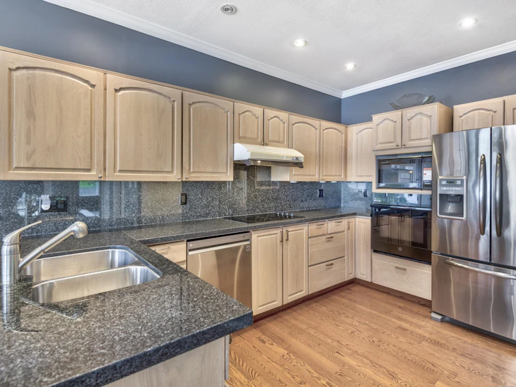 35-6100 Woodwards Road, Richmond, BC, V7E 6G9 - 16