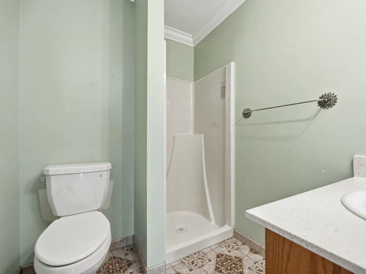 5111 Pandora Street, Burnaby, BC, V5B 1L7 - 33