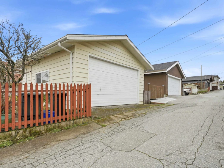 5111 Pandora Street, Burnaby, BC, V5B 1L7 - 36