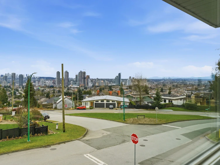 5111 Pandora Street, Burnaby, BC, V5B 1L7 - 29
