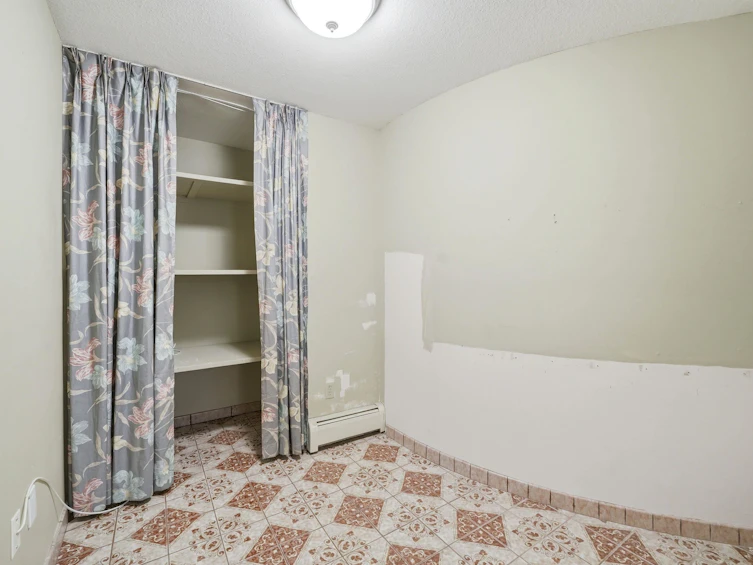 5111 Pandora Street, Burnaby, BC, V5B 1L7 - 16