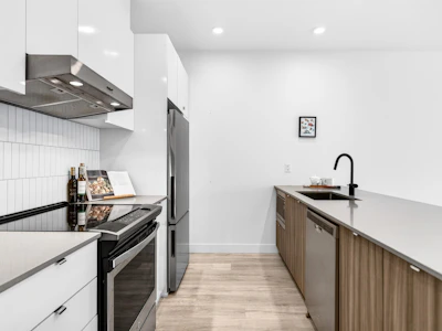 608-32838 Landeau Place - 4
