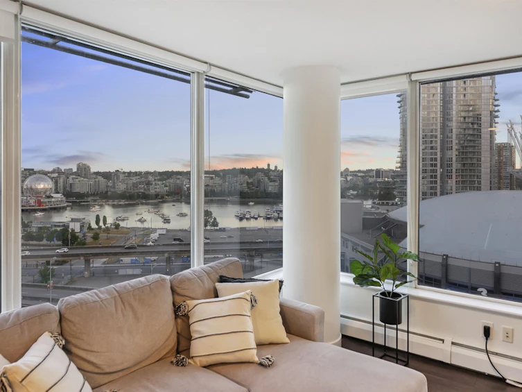 1802-688 Abbott Street, Vancouver, BC, V6B 0B9 - 3