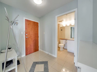 1001-5933 Cooney Road - 3