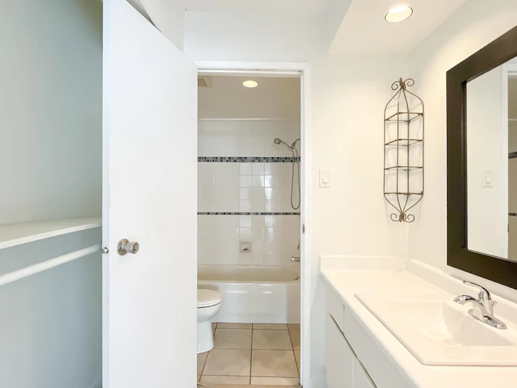 309-1500 Pendrell Street, Vancouver, BC, V6G 3A5 - 13