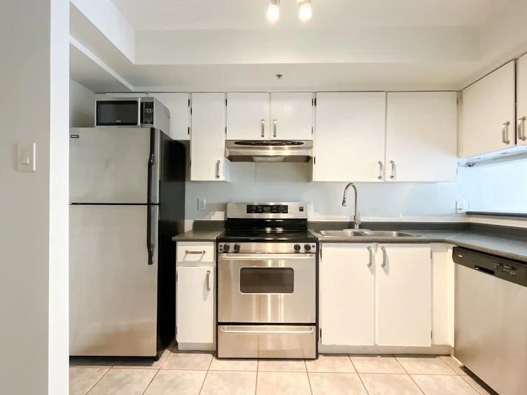 309-1500 Pendrell Street, Vancouver, BC, V6G 3A5 - 11