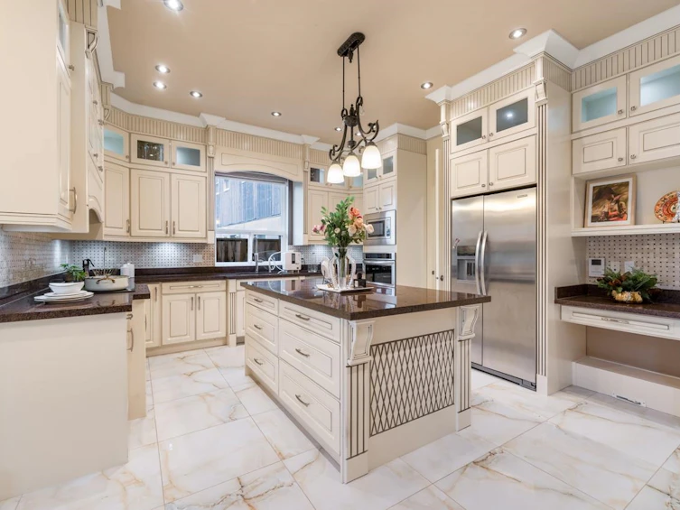 6331 Bellflower Drive, Richmond, BC, V7C 2H7 - 10