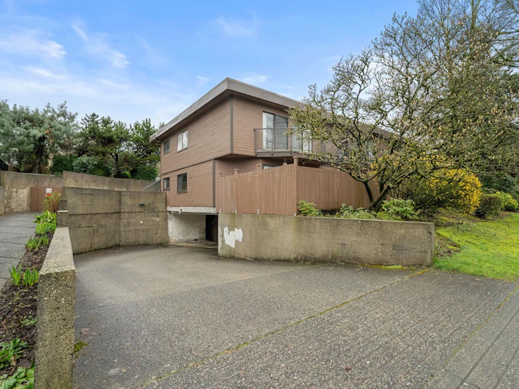 204-3136 Kingsway, Vancouver, BC, V5R 5K1 - 38