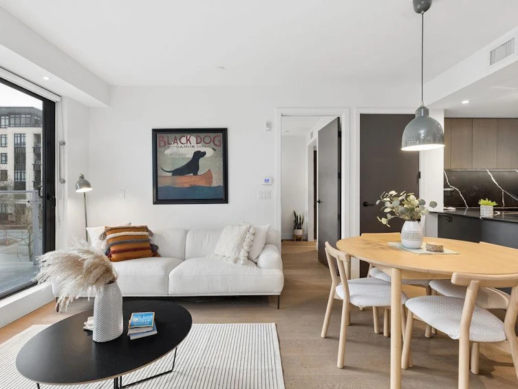 205-5089 Quebec Street, Vancouver, BC, V5W 0E5 - 8