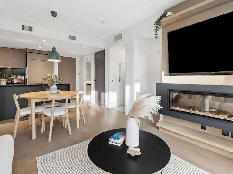 205-5089 Quebec Street, Vancouver, BC, V5W 0E5 - 11