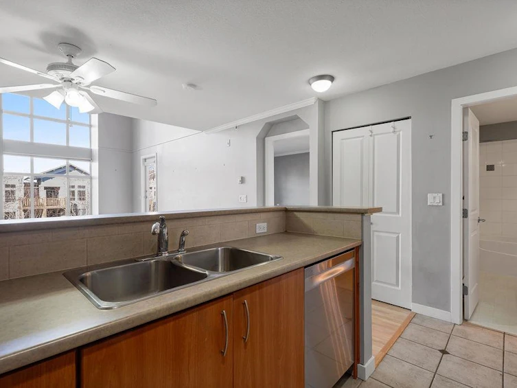 428-5700 Andrews Road, Richmond, BC, V7E 6N7 - 16