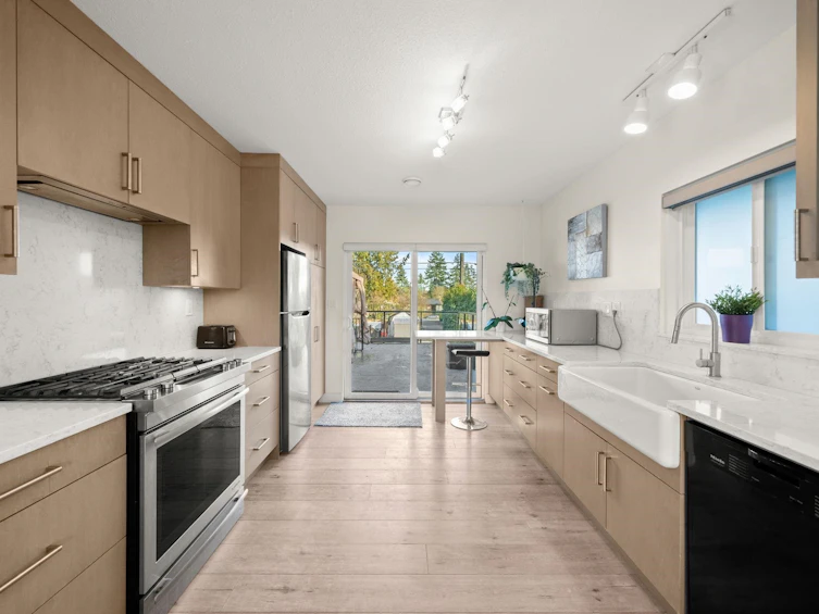 1436 Grand Boulevard, North Vancouver, BC, V7L 3X7 - 5