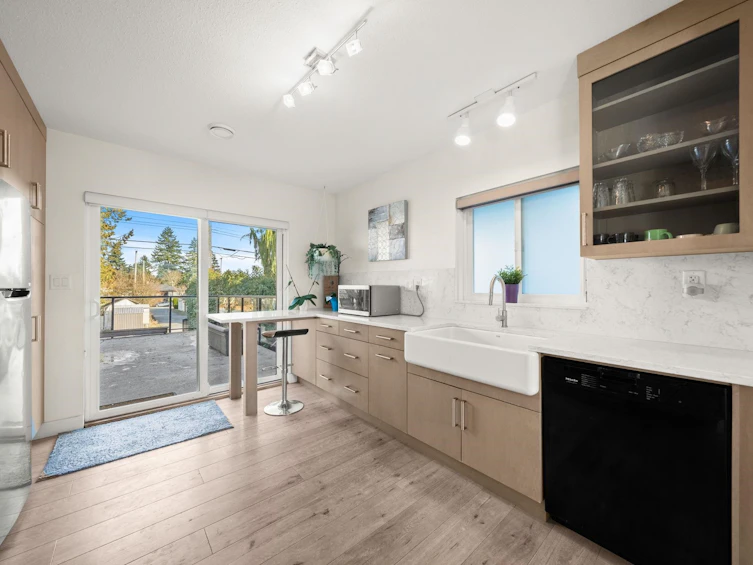 1436 Grand Boulevard, North Vancouver, BC, V7L 3X7 - 7