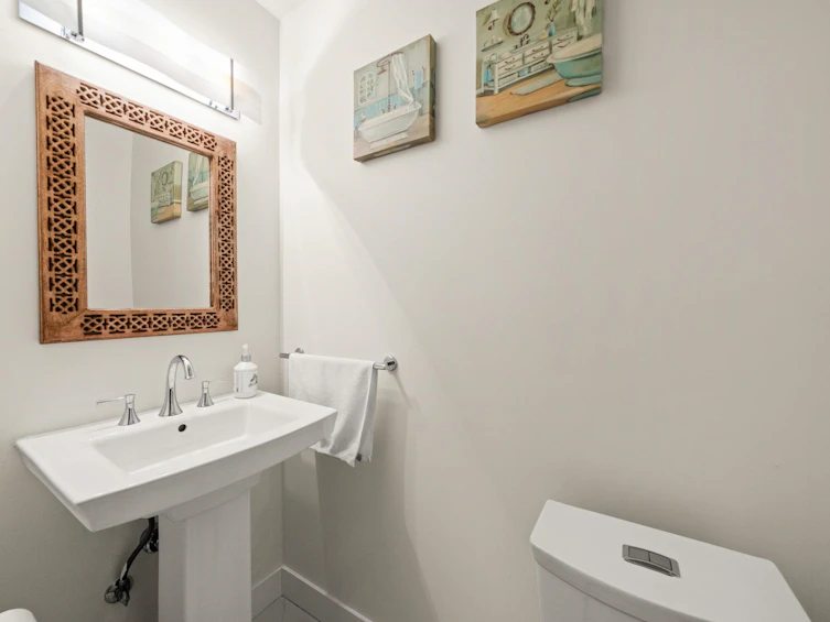 1436 Grand Boulevard, North Vancouver, BC, V7L 3X7 - 19