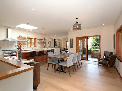1655 Evergreen Lane - 3