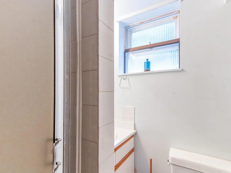 1928 Ridgeway Avenue, North Vancouver, BC, V7L 3S7 - 18