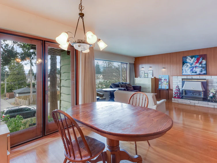 1928 Ridgeway Avenue, North Vancouver, BC, V7L 3S7 - 9