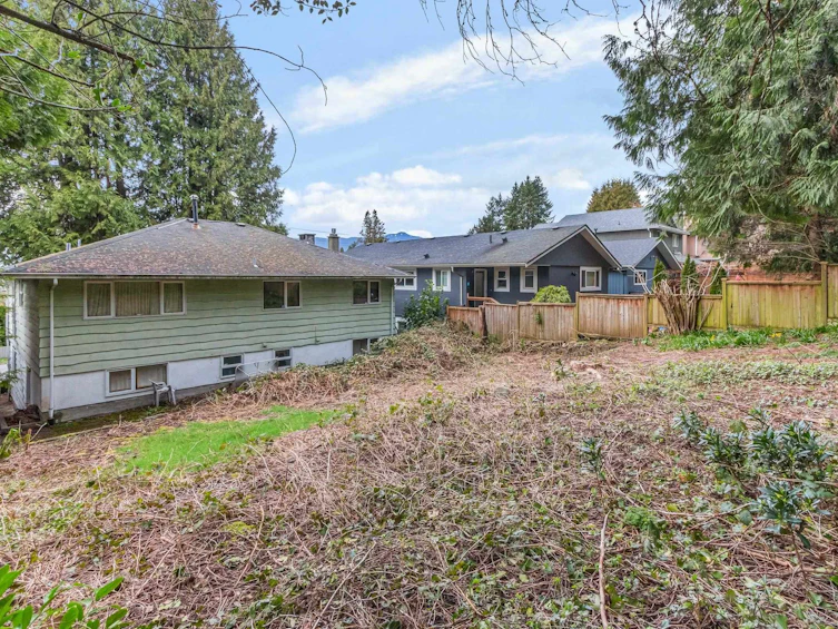 1928 Ridgeway Avenue, North Vancouver, BC, V7L 3S7 - 25