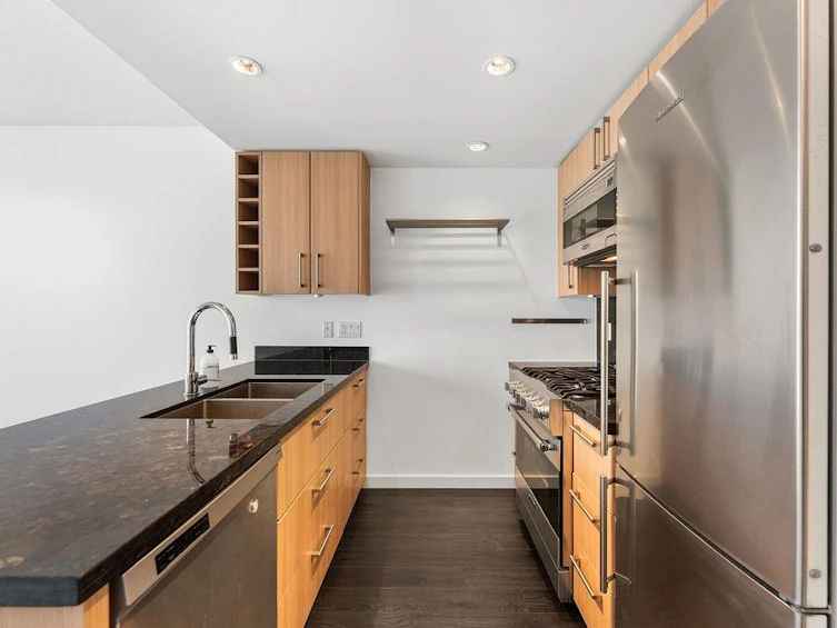 701-1708 Columbia Street, Vancouver, BC, V5Y 0H7 - 4