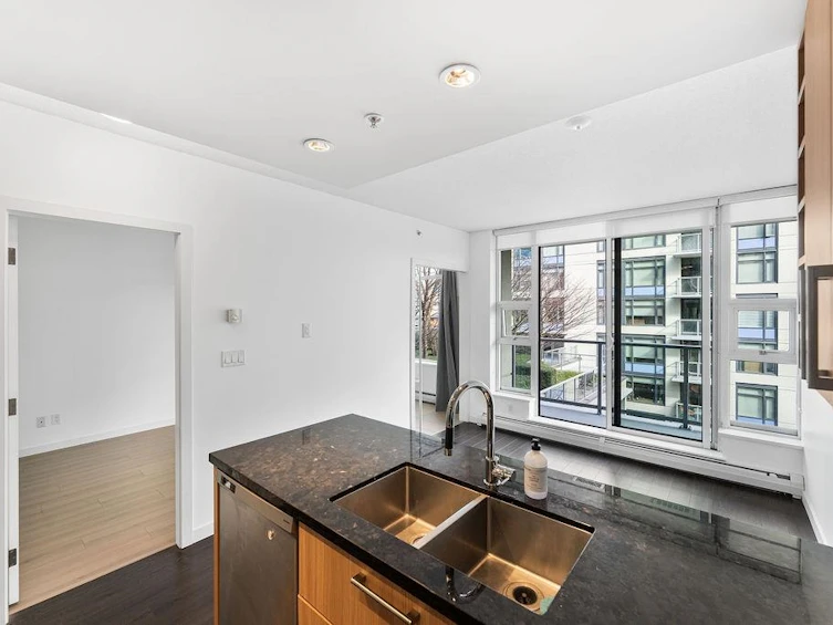 701-1708 Columbia Street, Vancouver, BC, V5Y 0H7 - 11