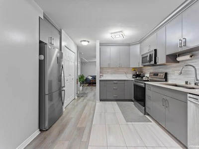 9-12730 66 Avenue - 3