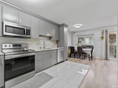 9-12730 66 Avenue - 2