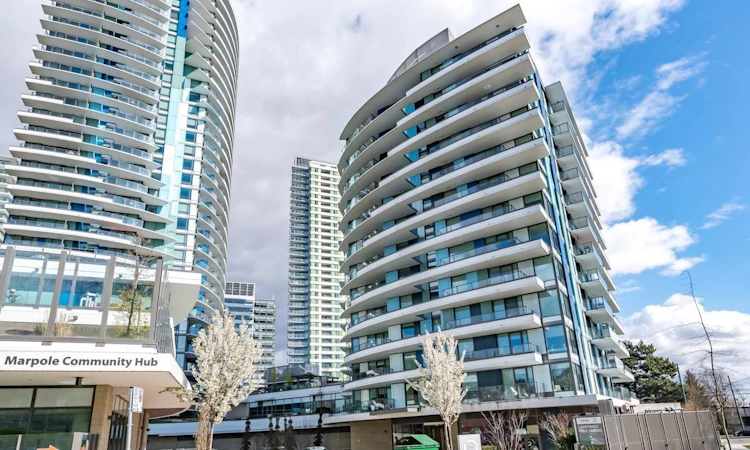 408-8238 Lord Street