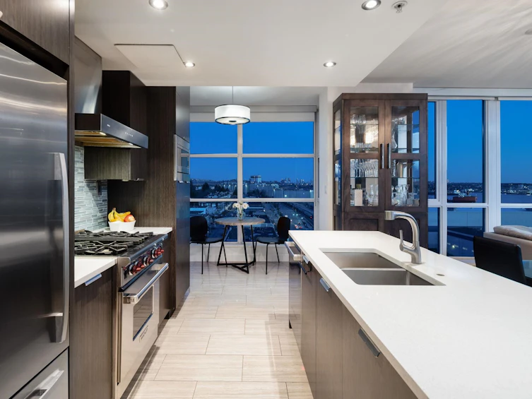 1603-188 E Esplanade Street, North Vancouver, BC, V7L 4Y1 - 10