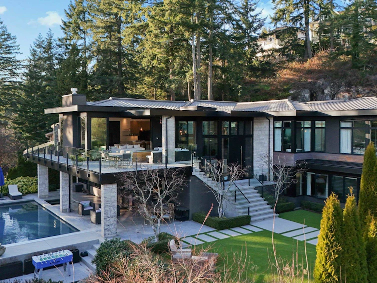 4799 Clovelly Walk, West Vancouver, BC, V7W 1H7