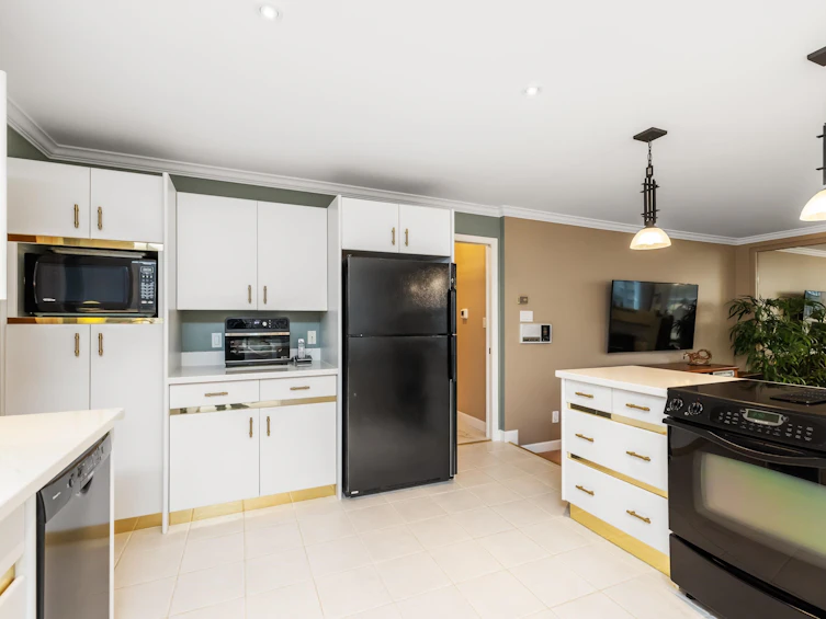 412 Balfour Drive, Coquitlam, BC, V3K 6J7 - 10