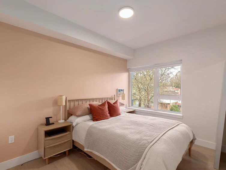 305-2666 Duke Street, Vancouver, BC, V5R 4S9 - 13