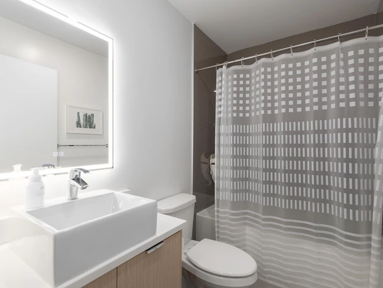 305-2666 Duke Street, Vancouver, BC, V5R 4S9 - 20