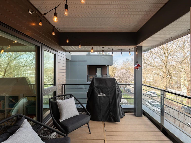305-2666 Duke Street, Vancouver, BC, V5R 4S9 - 21