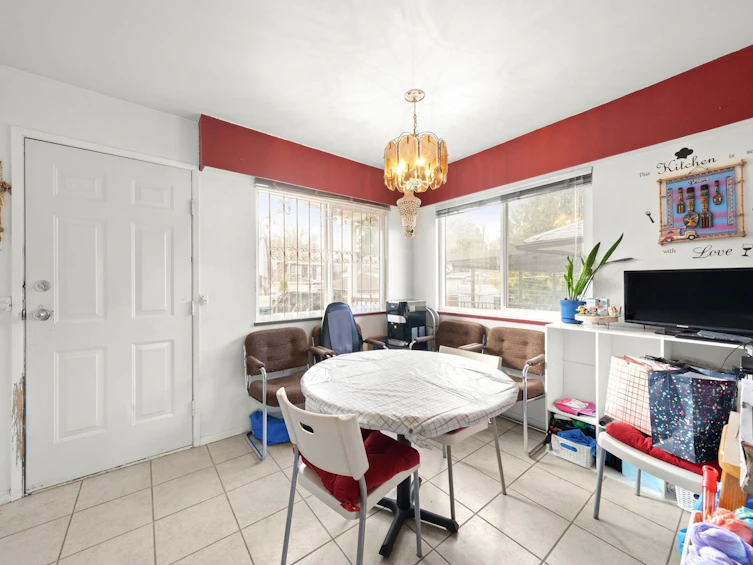 2540 E 24th Avenue, Vancouver, BC, V5R 1C9 - 11