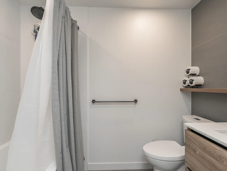 1301-13428 105 Avenue, Surrey, BC, V3T 0S6 - 17