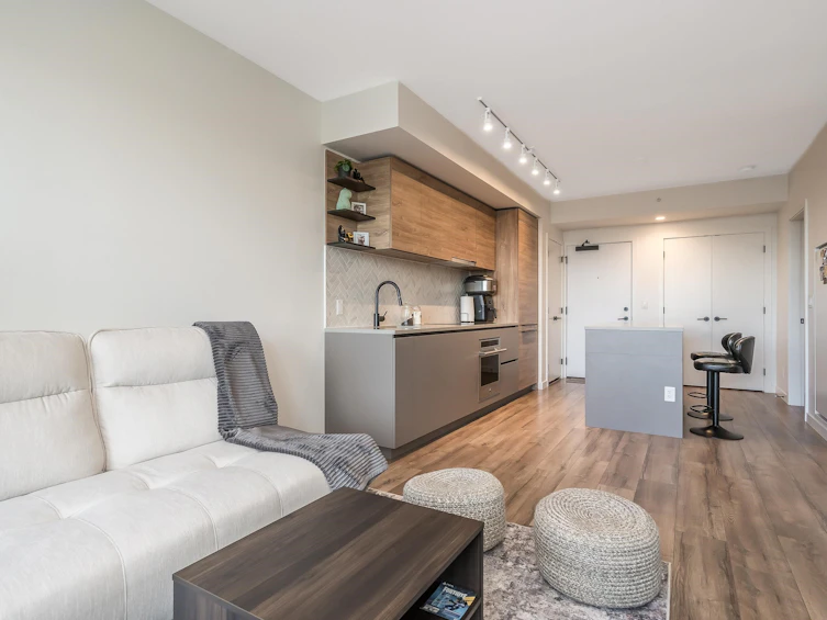 1301-13428 105 Avenue, Surrey, BC, V3T 0S6 - 12