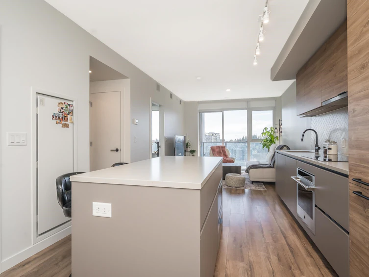 1301-13428 105 Avenue, Surrey, BC, V3T 0S6 - 7