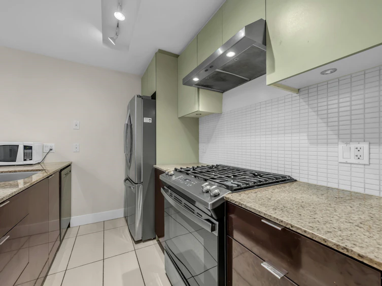 4818 Hazel Street, Burnaby, BC, V5H 4T3 - 6
