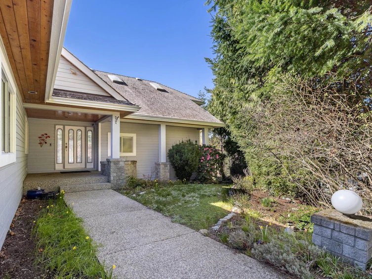 9219 Regal Road, Halfmoon Bay, BC, V0N 1Y2 - 5
