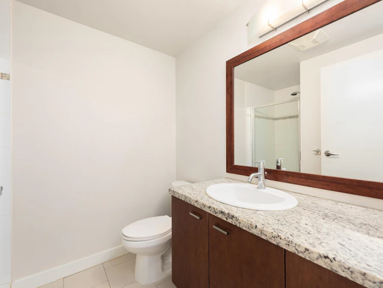 1007-8280 Lansdowne Road, Richmond, BC, V6X 0B2 - 4