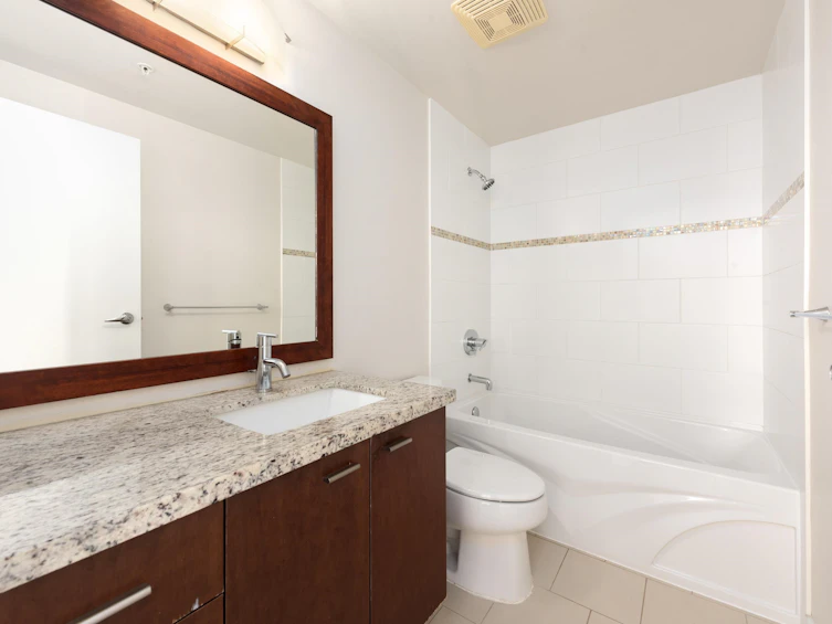 1007-8280 Lansdowne Road, Richmond, BC, V6X 0B2 - 12
