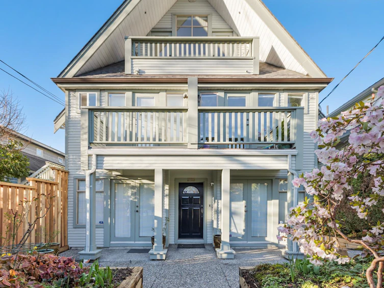 2723 W 1st Avenue, Vancouver, BC, V6K 1H2 - 3